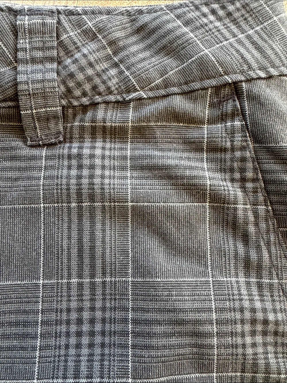 O'Neill Men's Black Plaid Flat Front Shorts